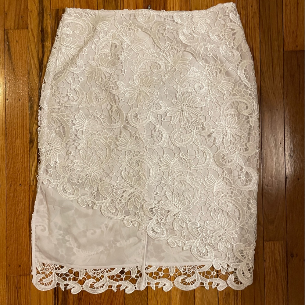 Guess white lace skirt